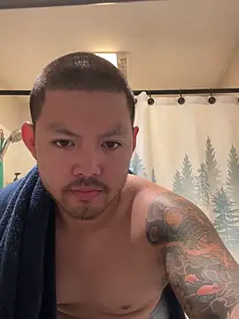 Snapshot of urboiy chatting on 10-29-25, 12:02 urboiy online show from 10-29-25, 12:02