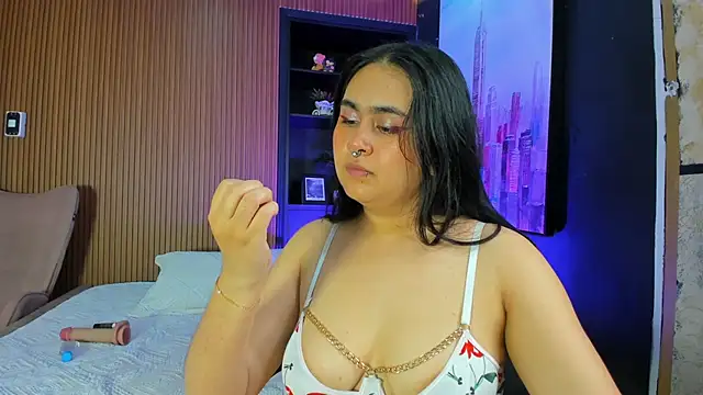 AmaraWolf online show from 12-20-25, 09:22