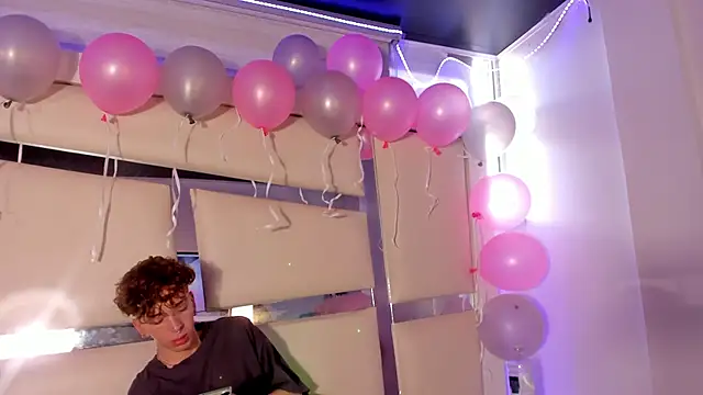 Snapshot of Genesis_ask chatting on 11-01-25, 08:11 Genesis ask online show from 11-01-25, 08:11