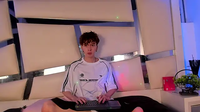 Snapshot of Genesis_ask chatting on 11-21-25, 04:55 Genesis ask online show from 11-21-25, 04:55