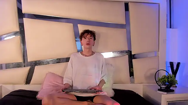 Snapshot of Genesis_ask chatting on 11-22-25, 03:27 Genesis ask online show from 11-22-25, 03:27