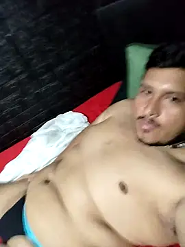 Snapshot of mascaraDeFuego chatting on 10-28-25, 05:33 mascaraDeFuego online show from 10-28-25, 05:33