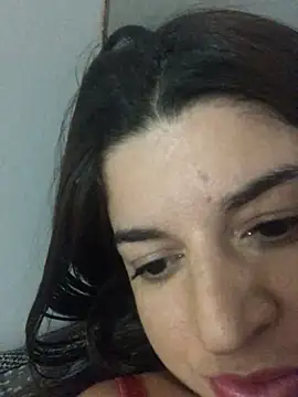 Juliagutierrys online show from 10-26-25, 06:30