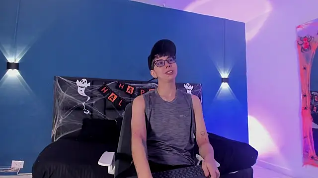 MaykStons online show from 10-28-25, 12:19