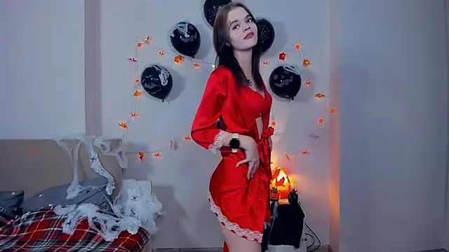 Snapshot of YourLovelyLily chatting on 10-31-25, 12:11 YourLovelyLily online show from 10-31-25, 12:11