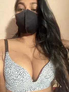 Snapshot of raniji-133 chatting on 01-11-26, 05:18 raniji-133 online show from 01-11-26, 05:18