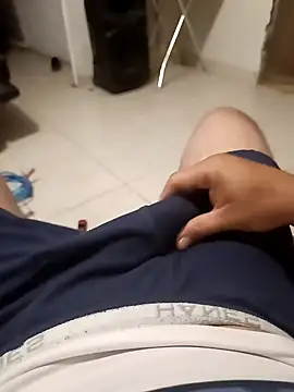 Snapshot of Joonnyyy chatting on 10-28-25, 04:27 Joonnyyy online show from 10-28-25, 04:27