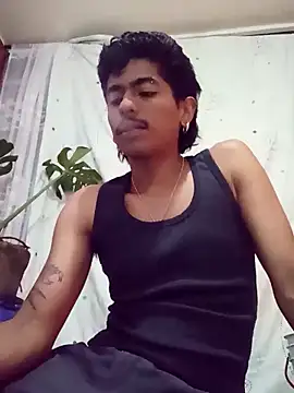 SkinniYamo online show from 04-23-26, 03:08