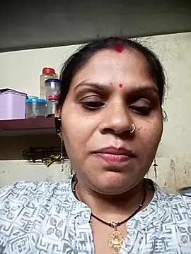 Snapshot of HayatKapoor chatting on 11-09-25, 04:38 HayatKapoor online show from 11-09-25, 04:38