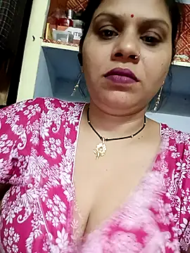 Snapshot of HayatKapoor chatting on 11-23-25, 05:24 HayatKapoor online show from 11-23-25, 05:24