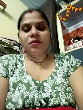 Snapshot of HayatKapoor chatting on 11-24-25, 08:08 HayatKapoor online show from 11-24-25, 08:08