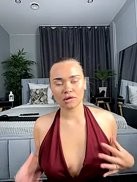 MilaRaven online show from 11-20-25, 10:04