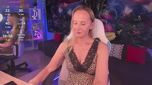 ScarlettPalmer online show from 11-08-25, 10:15