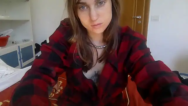 SinnEmily online show from 04-07-26, 09:21