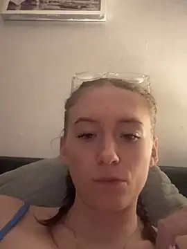 Snapshot of LottieLover chatting on 10-26-25, 09:21 LottieLover online show from 10-26-25, 09:21