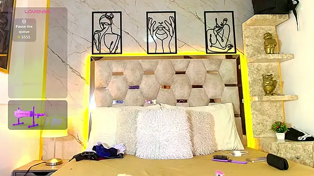 Andrew Haalls online show from 04-18-26, 02:32