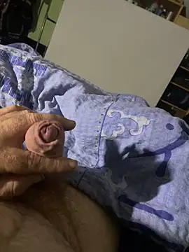 Snapshot of Ilovemilf1 chatting on 11-13-25, 06:18 Ilovemilf1 online show from 11-13-25, 06:18