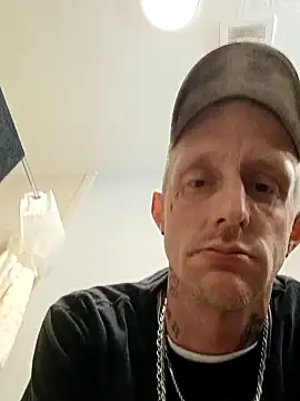 Snapshot of Dannydanny89 chatting on 10-29-25, 01:08 Dannydanny89 online show from 10-29-25, 01:08