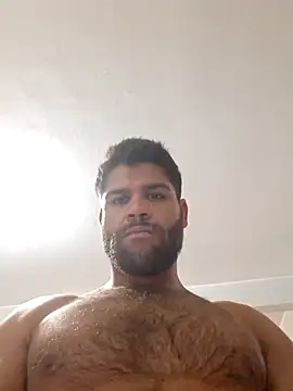 Snapshot of EuPeu chatting on 10-29-25, 02:47 EuPeu online show from 10-29-25, 02:47