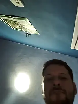 Snapshot of vinerjcam chatting on 10-27-25, 03:43 vinerjcam online show from 10-27-25, 03:43