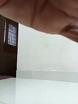 Snapshot of fridaynight567 chatting on 10-27-25, 07:12 fridaynight567 online show from 10-27-25, 07:12