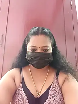 Snapshot of Mandhra28 chatting on 11-02-25, 10:17 Mandhra28 online show from 11-02-25, 10:17