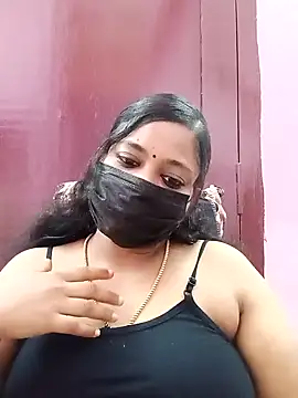 Snapshot of Mandhra28 chatting on 11-06-25, 05:52 Mandhra28 online show from 11-06-25, 05:52