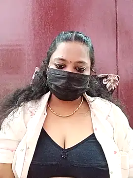 Snapshot of Mandhra28 chatting on 11-08-25, 09:09 Mandhra28 online show from 11-08-25, 09:09