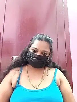 Snapshot of Mandhra28 chatting on 11-10-25, 05:56 Mandhra28 online show from 11-10-25, 05:56