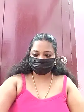 Snapshot of Mandhra28 chatting on 11-13-25, 07:29 Mandhra28 online show from 11-13-25, 07:29