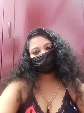 Snapshot of Mandhra28 chatting on 11-18-25, 05:28 Mandhra28 online show from 11-18-25, 05:28