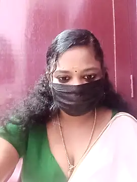 Snapshot of Mandhra28 chatting on 11-29-25, 06:22 Mandhra28 online show from 11-29-25, 06:22