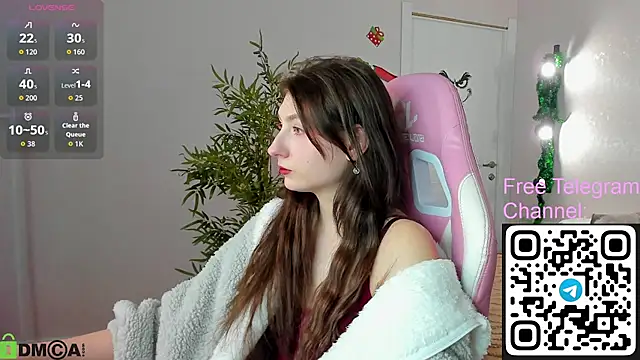 May Yam online show from 12-23-25, 01:14