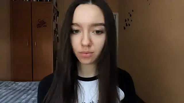 Snapshot of Kimixoo chatting on 12-02-25, 11:15 Kimixoo online show from 12-02-25, 11:15