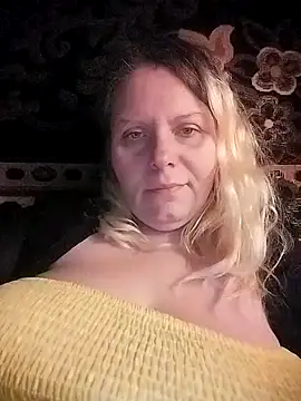 Lana-murr online show from 12-17-25, 10:05