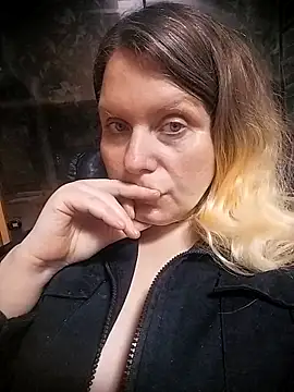 Lana-murr online show from 04-14-26, 05:19