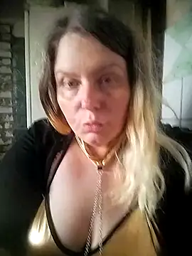 Lana-murr online show from 04-25-26, 01:41