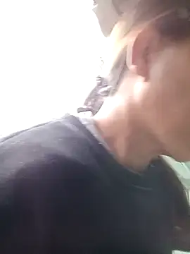 bella-la online show from 11-22-25, 09:52