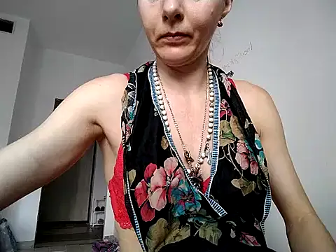 Snapshot of Anneta280671 chatting on 07-21-26, 07:32 Anneta280671 online show from 07-21-26, 07:32