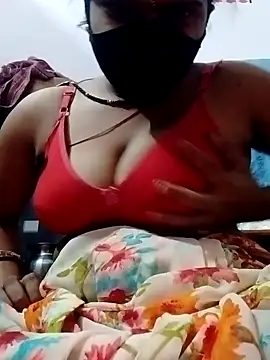 Snapshot of hot_couple_000 chatting on 10-27-25, 03:16 hot couple 000 online show from 10-27-25, 03:16