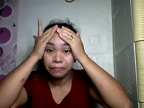 Snapshot of Honeyjean_30 chatting on 11-13-25, 05:23 Honeyjean 30 online show from 11-13-25, 05:23