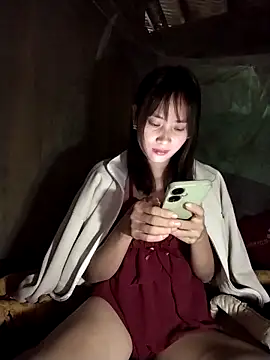 Snapshot of Em_xinh01 chatting on 11-04-25, 02:10 Em xinh01 online show from 11-04-25, 02:10