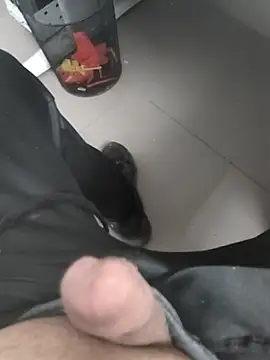 Snapshot of centro6891 chatting on 11-12-25, 09:10 centro6891 online show from 11-12-25, 09:10