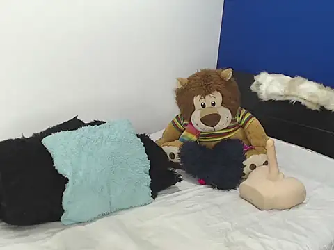 EmmilyConnor online show from 02-28-26, 01:56