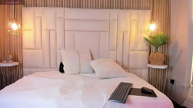 VenuzSofia online show from 03-14-26, 10:37