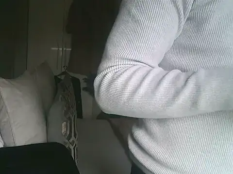 Snapshot of scotsman202513 chatting on 11-05-25, 10:04 scotsman202513 online show from 11-05-25, 10:04