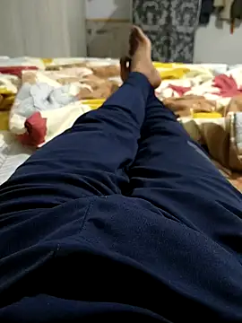 Snapshot of Rajmalhotra_0707 chatting on 10-27-25, 06:01 Rajmalhotra 0707 online show from 10-27-25, 06:01