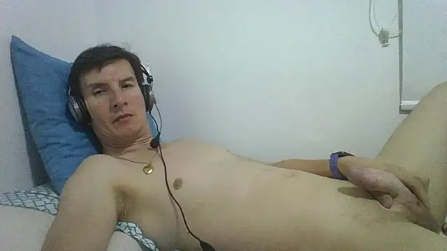 carliesexyman online show from 12-20-25, 02:51