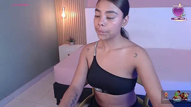 SoffiaDams2 online show from 11-25-25, 11:43