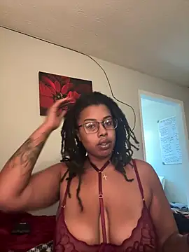 Snapshot of bbbdent chatting on 10-27-25, 07:40 bbbdent online show from 10-27-25, 07:40